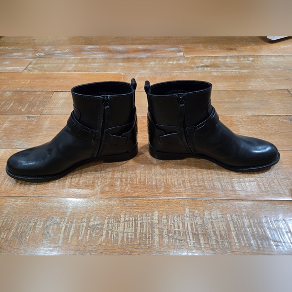 NIB Tory Burch Booties 9 - Picture 2 of 8